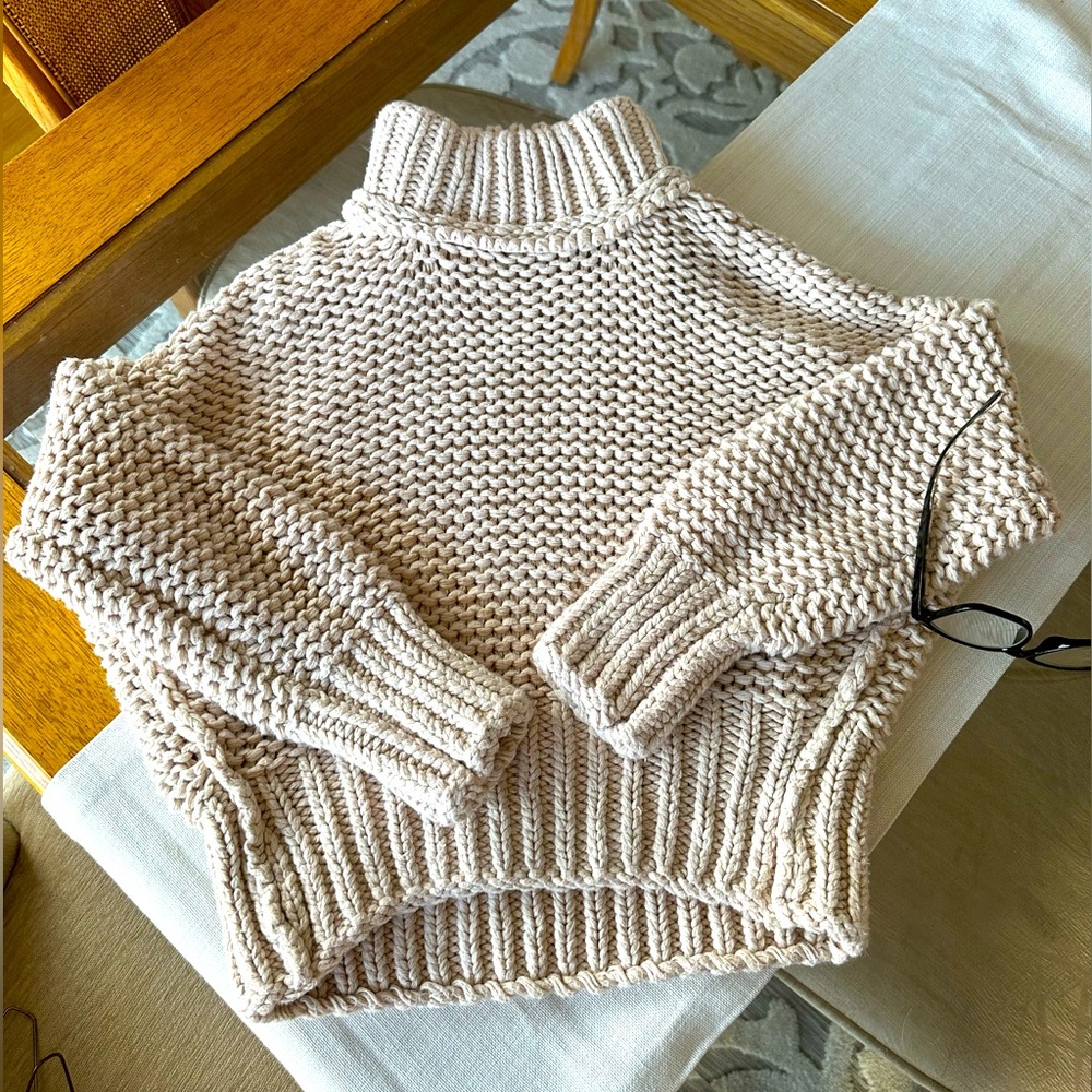 Free People Chinky Knit Cream cozy sweater. Super cute. Size XS